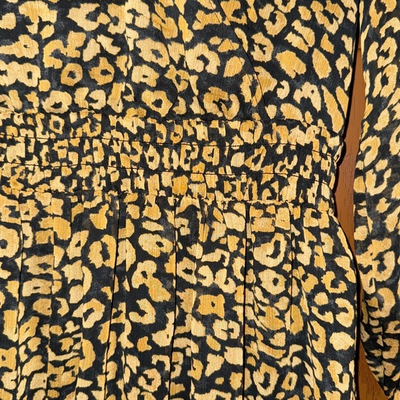 WhoWhatWear Cheetah Print Surplice V-Neck Wrap Long Lantern Sleeve Midi Dress - Picture 11 of 16